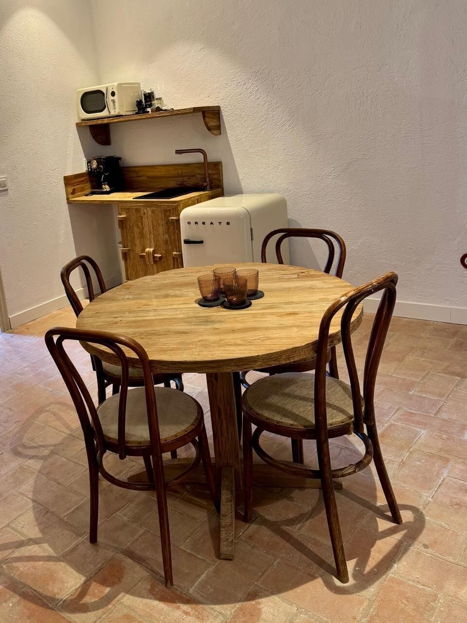 Family Studio Suite, 2 Queen Beds, Pets Allowed | Private kitchen | Espresso maker
