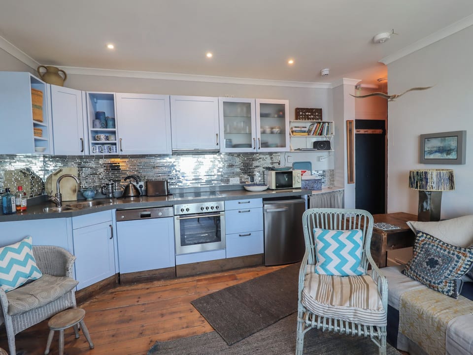 Fridge, dishwasher, electric kettle, toaster