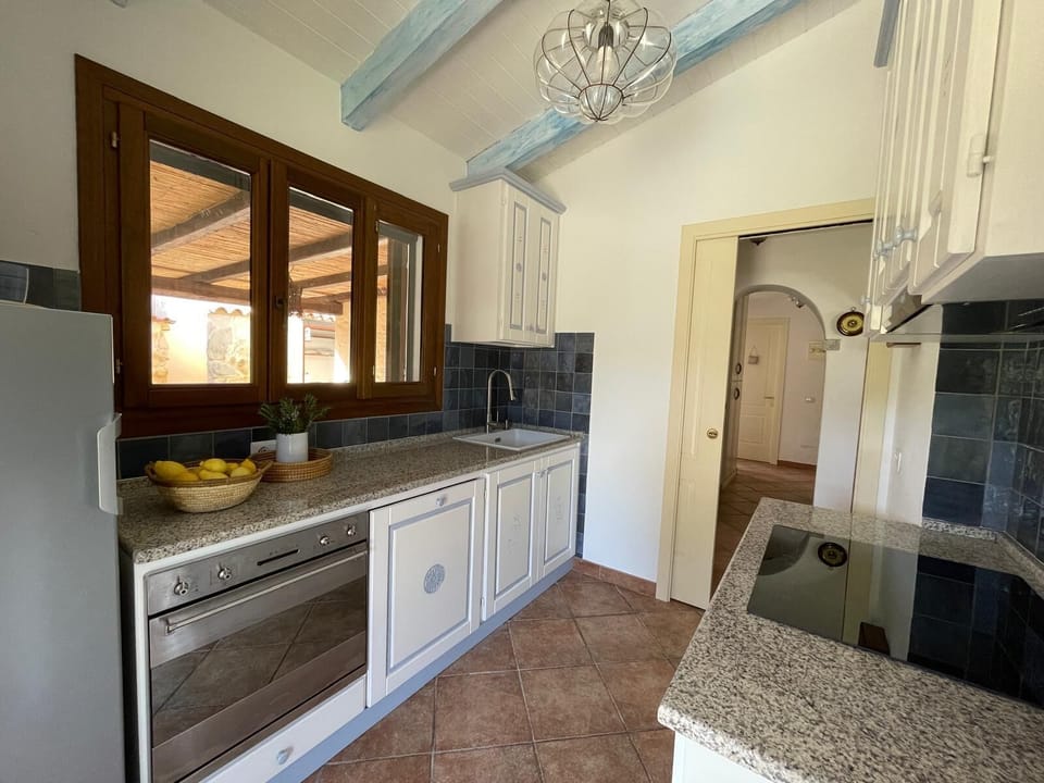 Kitchen overview 