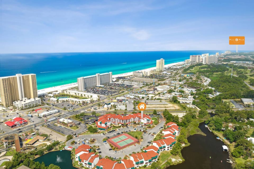 Aerial view of St. Thomas Square Villa