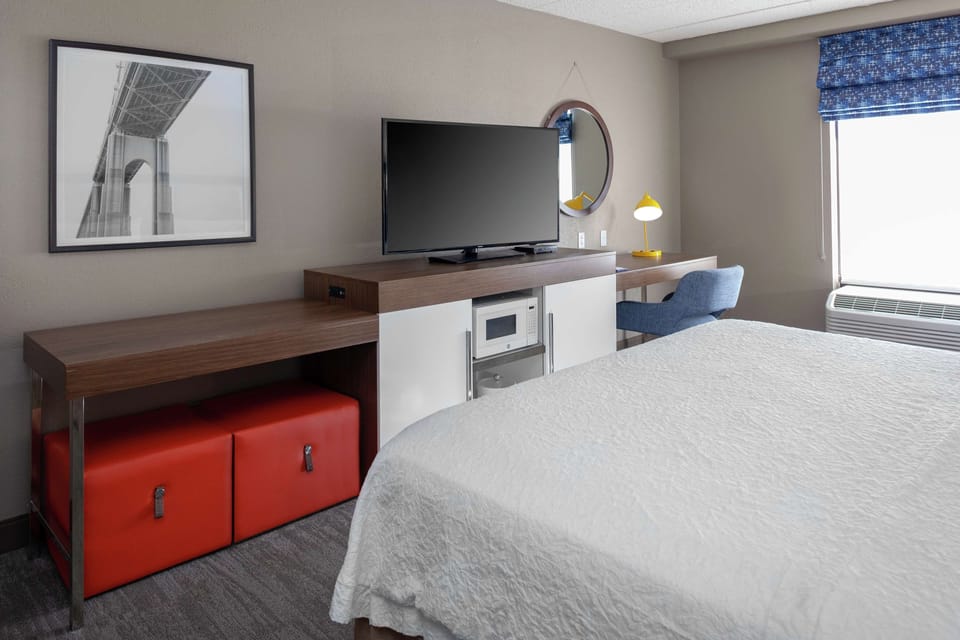 Premium bedding, down comforters, pillowtop beds, desk