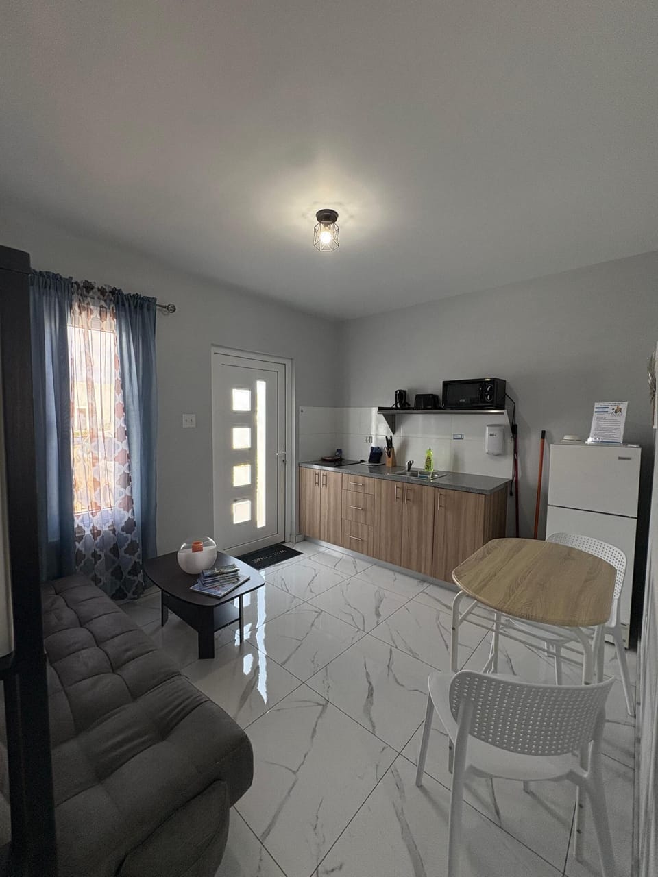 Viva Alto Vista-1BRD-1BTH-nice apt in Alto Vista-Noord (911)