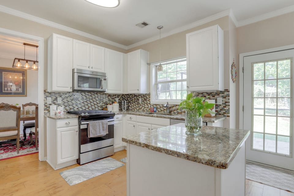 Kitchen | 1st Floor