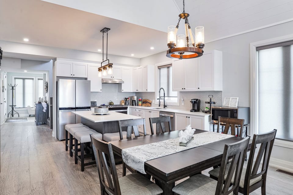 Dragonfly Dining-Kitchen