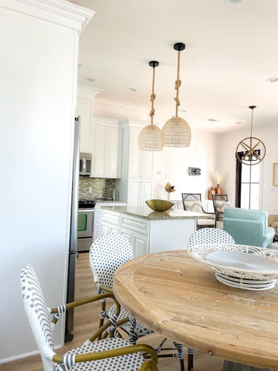 Kitchen/Dining Area