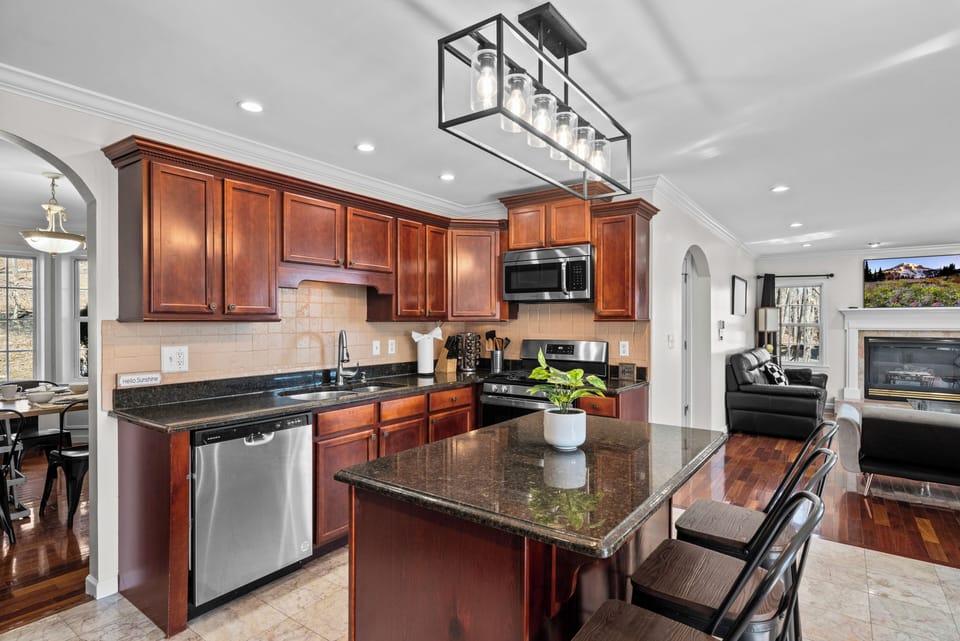 Full Kitchen