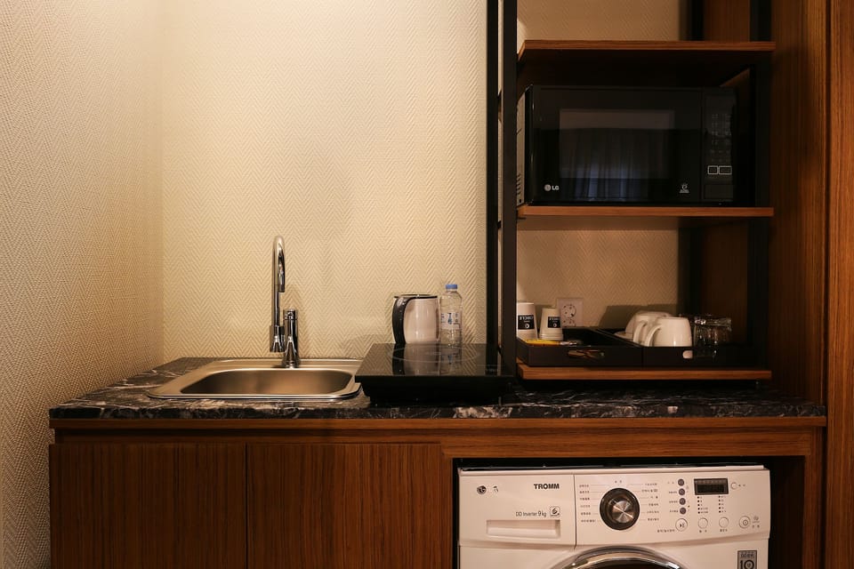 Private kitchenette