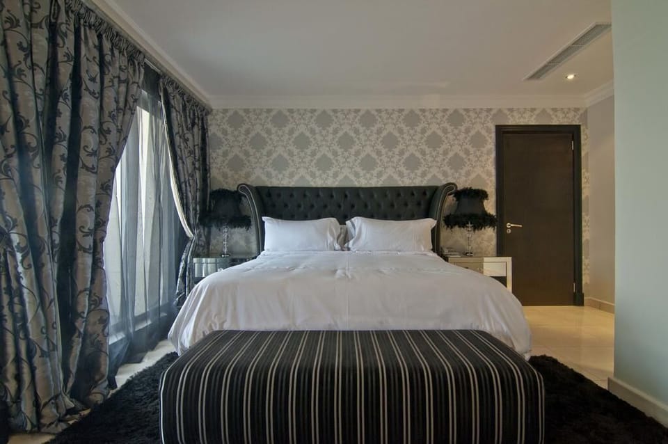 Business Room, 1 Bedroom, Transfer Shower, City View | 1 bedroom, free WiFi