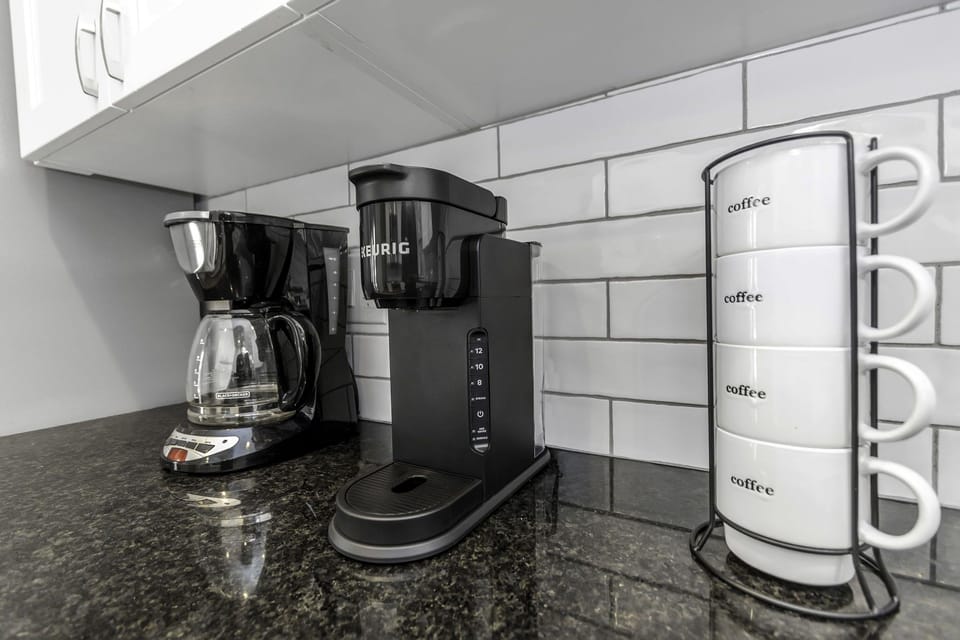 Drip Coffee Maker/ Keurig