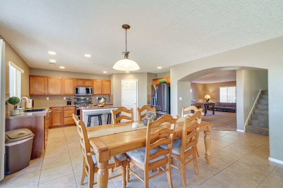 Dining Area | Dining Table | Dishware/Flatware
