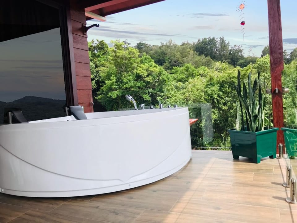 Jacuzzi