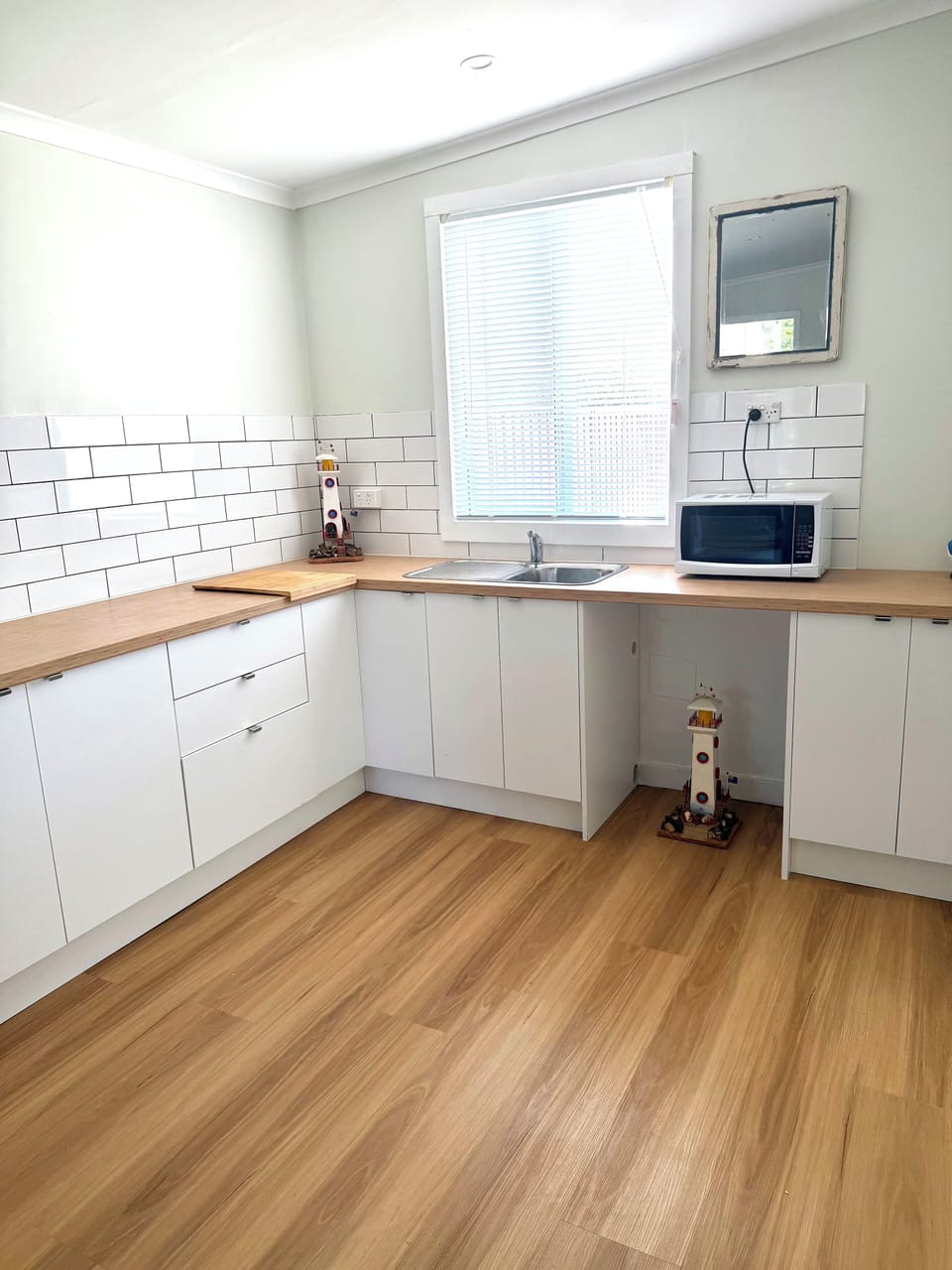 Garden cottage kitchenette