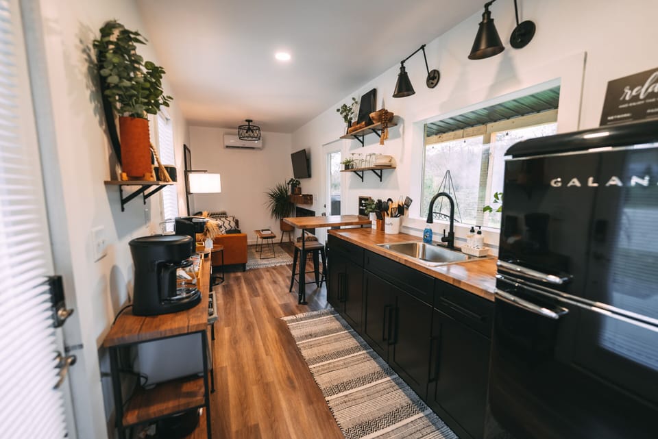 Luna Cottage - Kitchen, from Fridge