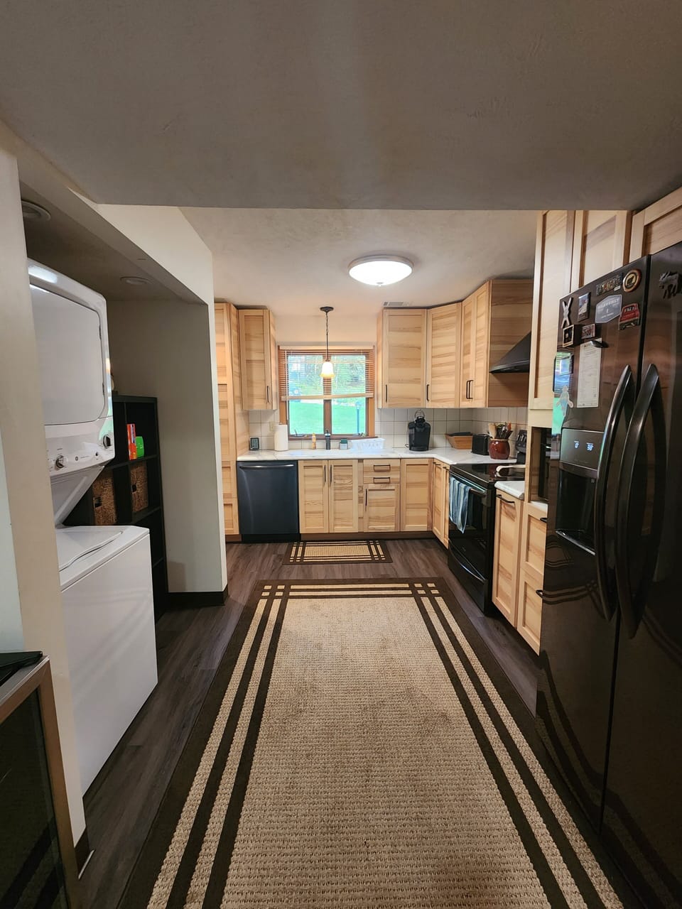 Kitchen, laundry area