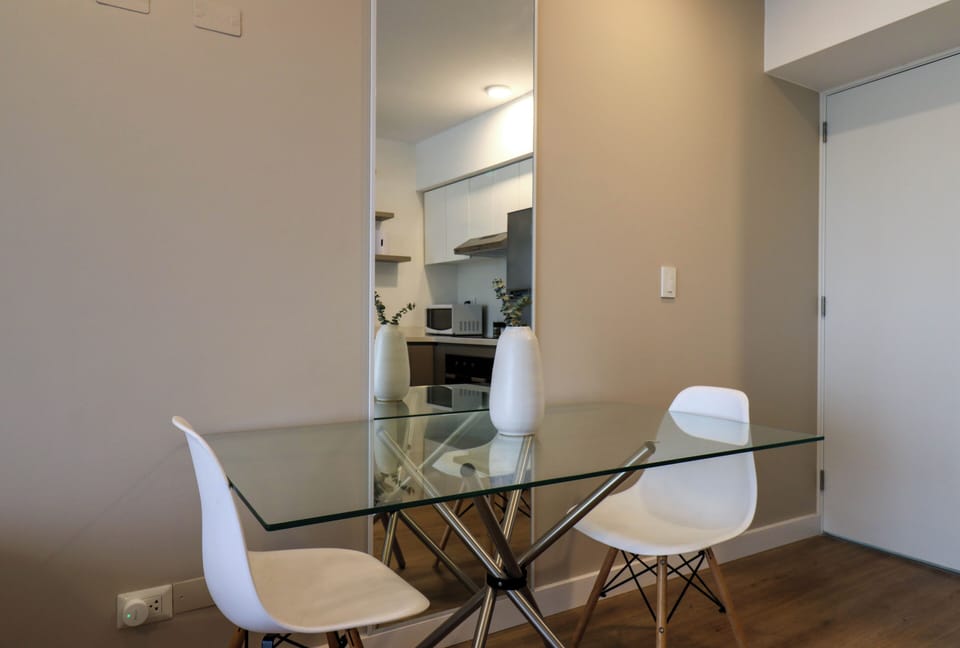 Apartment | Living area | 40-inch Smart TV with cable channels