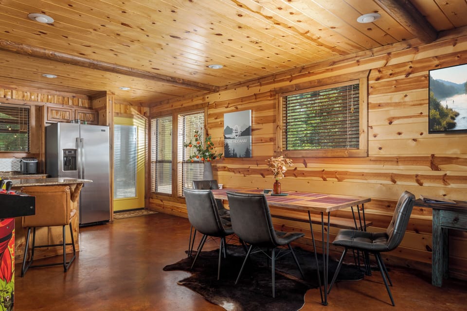 Serve your delicious meals easily at the lovely dining table.