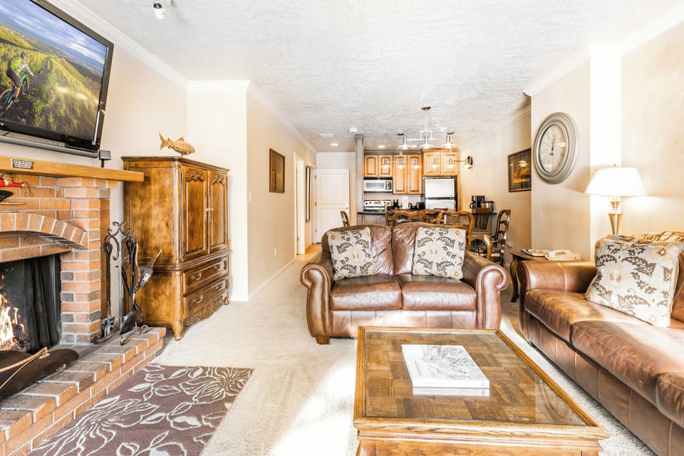 Living / Dining / Kitchen