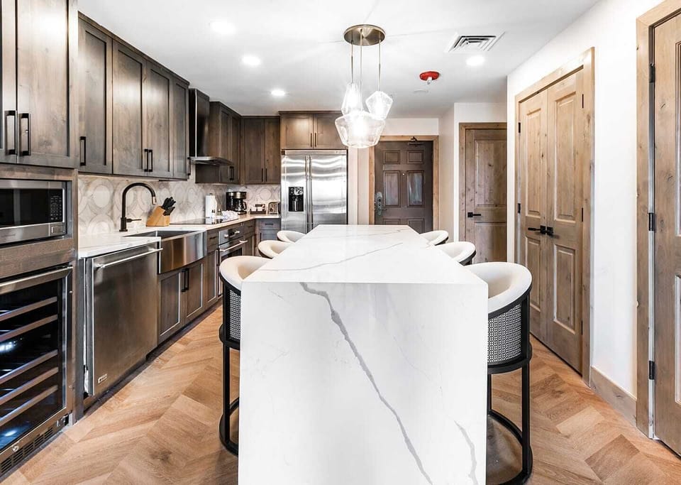 Kitchen Dining Island