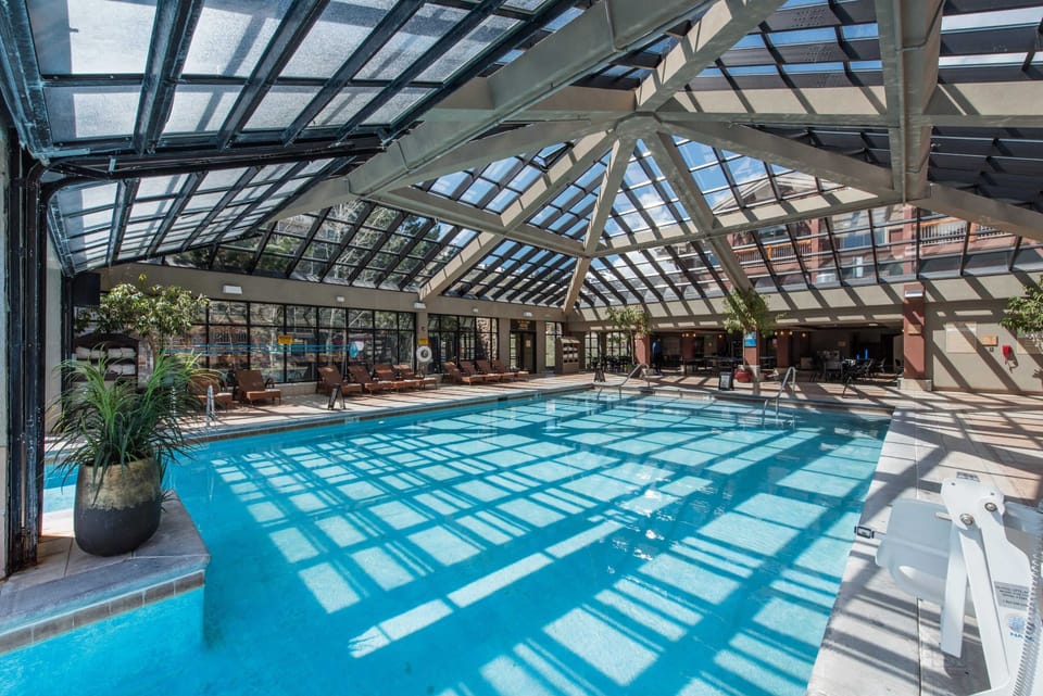 Indoor/Outdoor Pool & Hot Tub