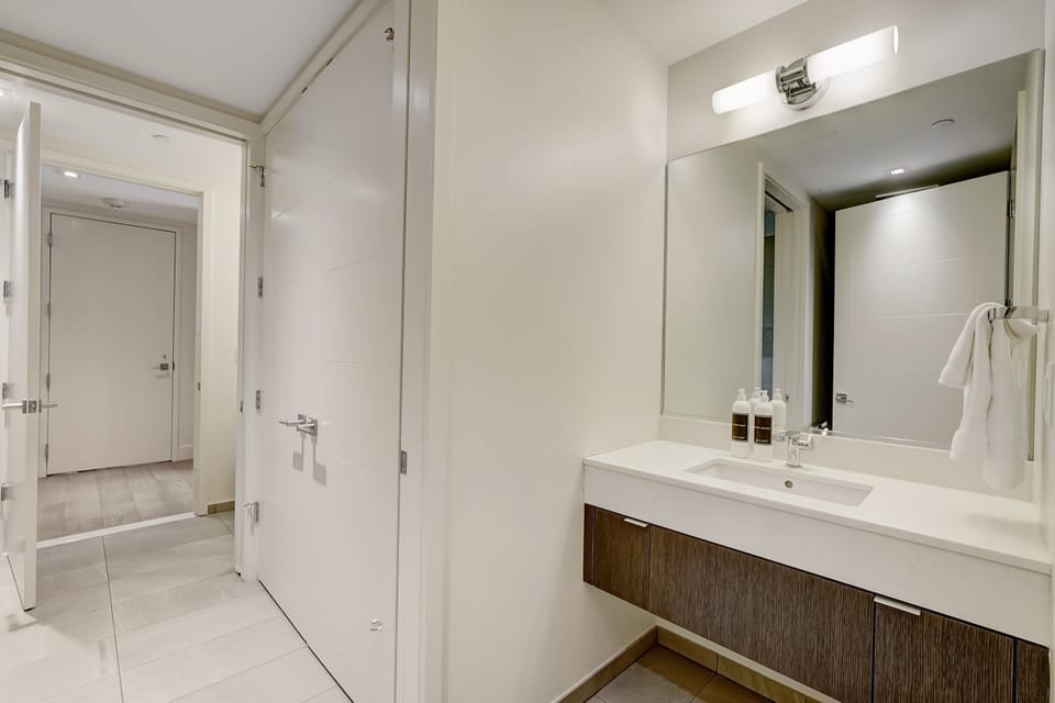 Bathroom 2 Vanity