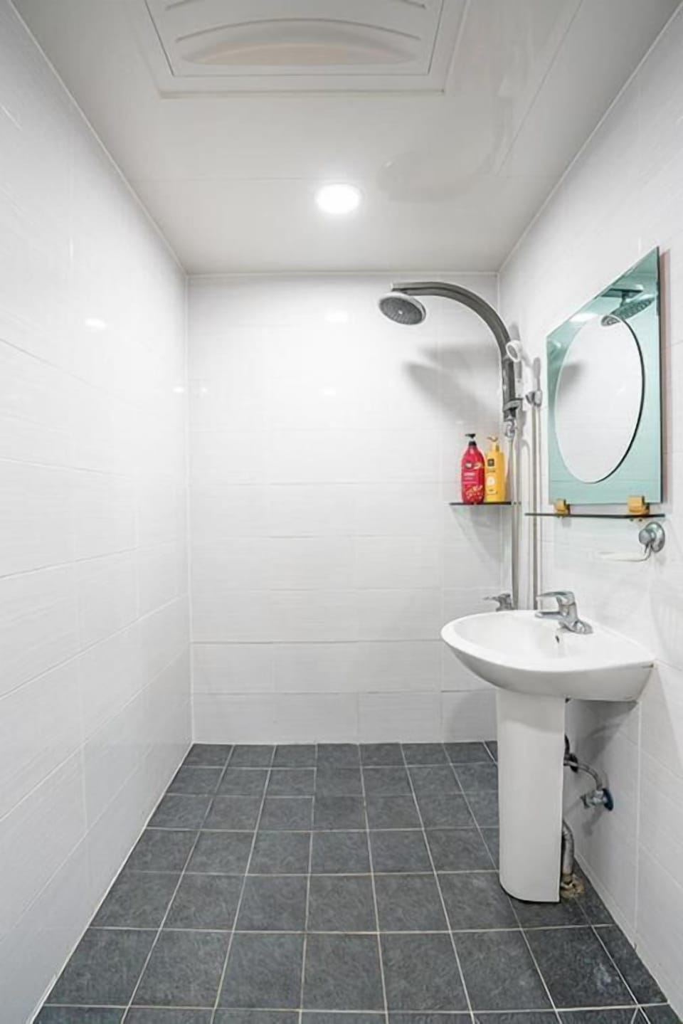 Free toiletries, hair dryer, slippers