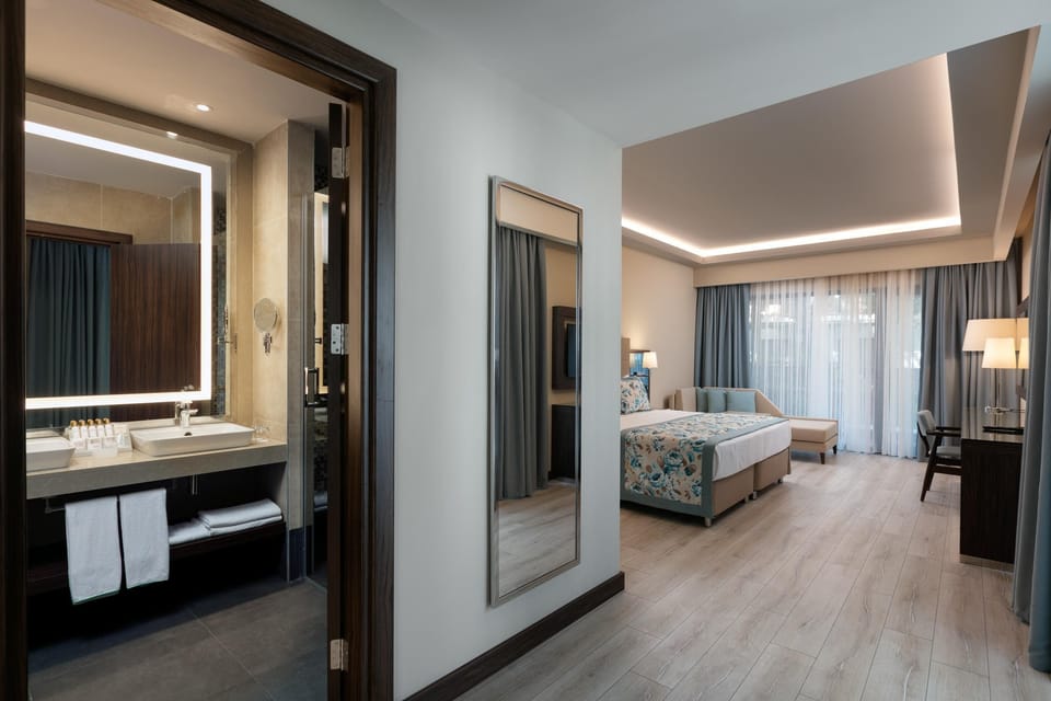 Residence Building Standard Double Room | Free minibar, in-room safe, free WiFi, bed sheets