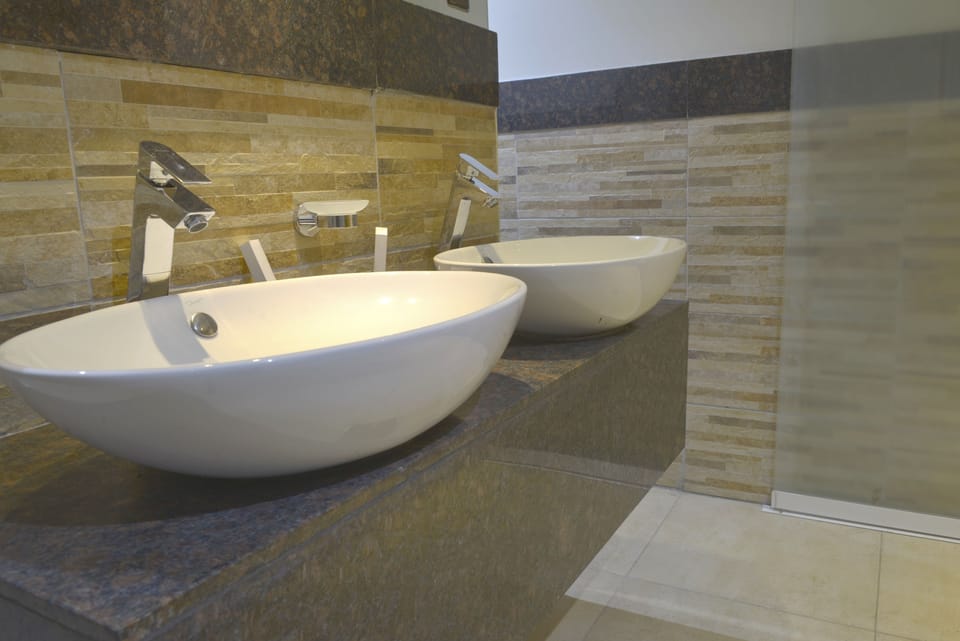Bathroom sink