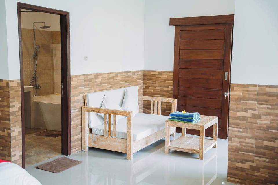 Deluxe Garden Cottage (Double Bed) | Minibar, in-room safe, individually decorated, desk