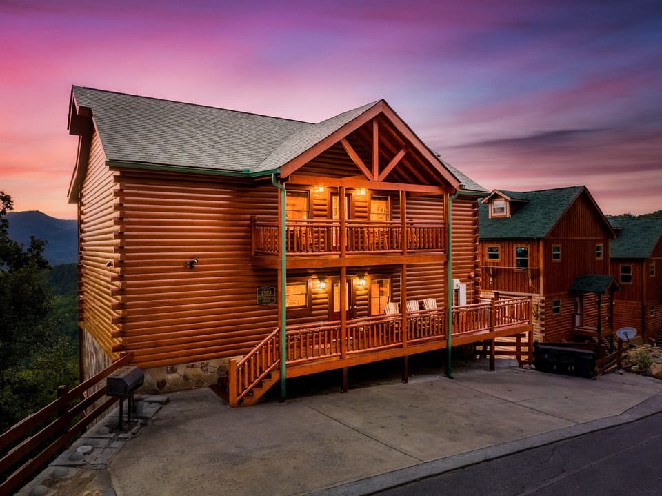 Treasured Trips US Luxury FireFly Cabin welcomes you!