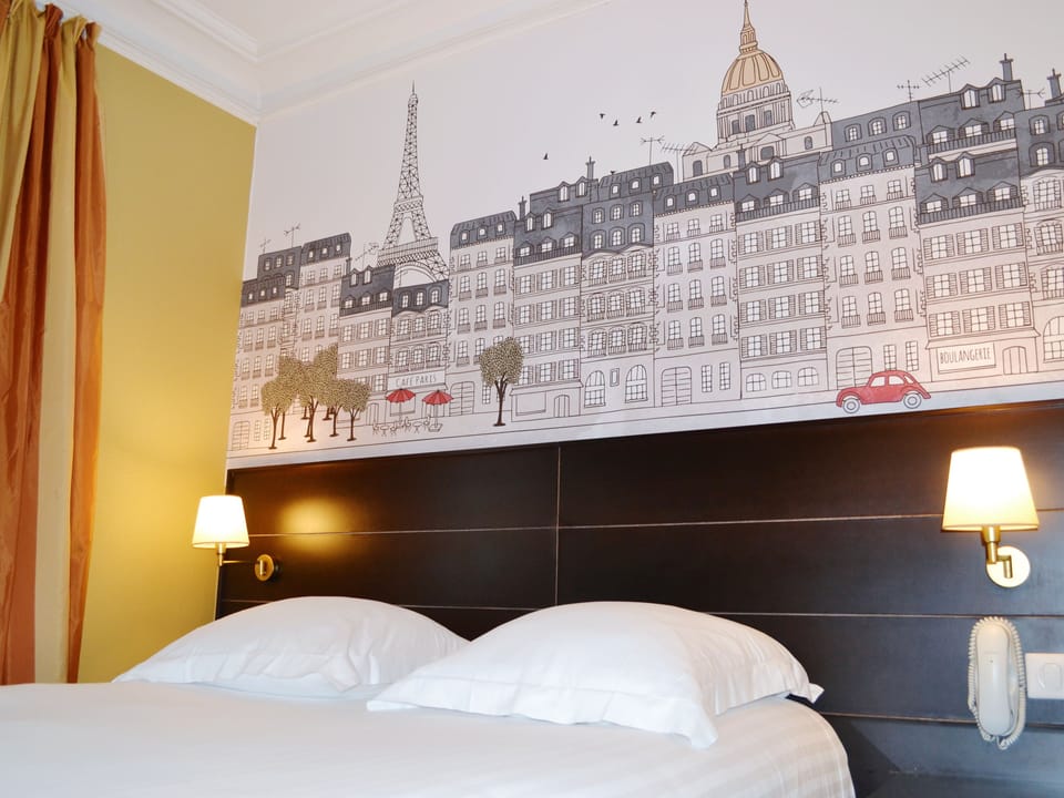 Select Comfort beds, in-room safe, desk, soundproofing
