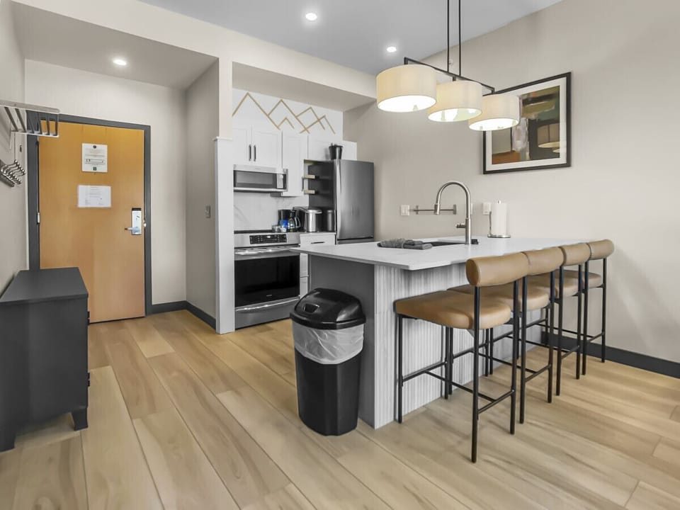 Fully equipped kitchen