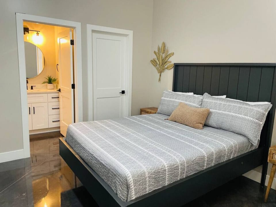 Main floor bedroom #1