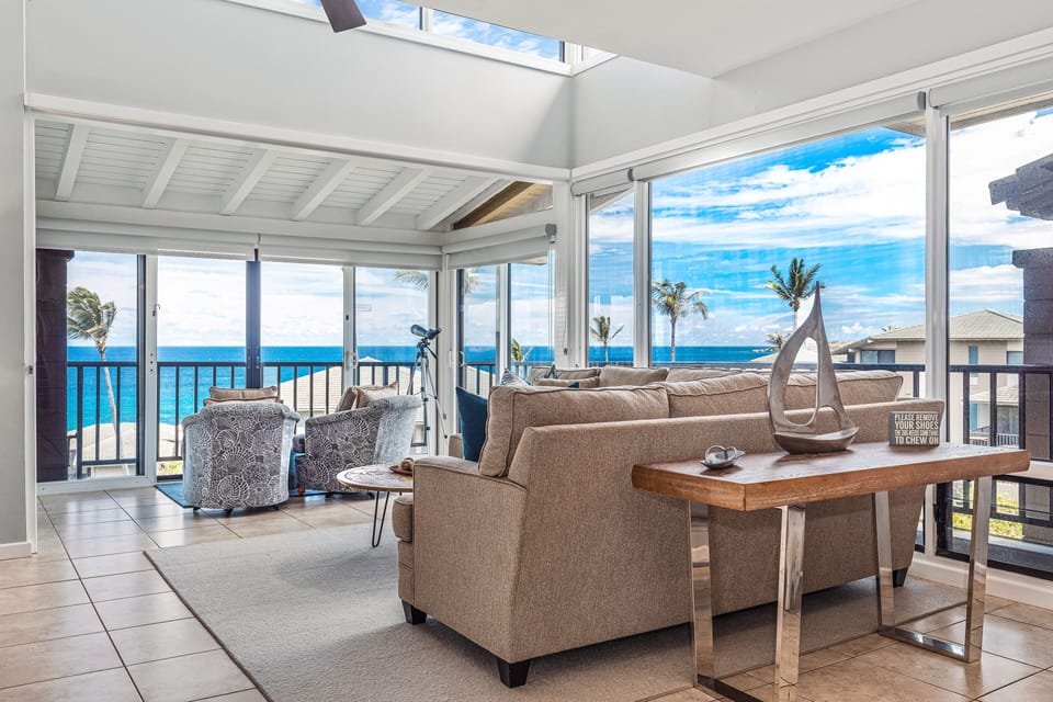 Ocean views from all angles as soon as you walk through the door!