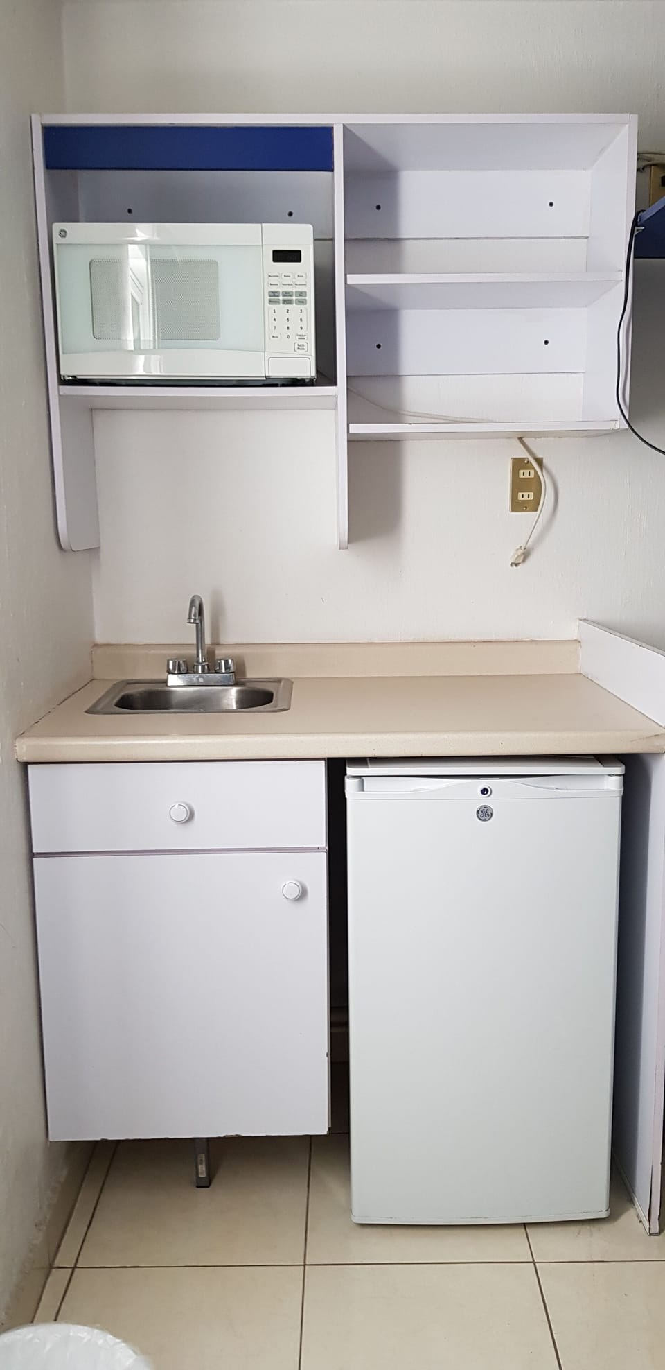Executive Room, 2 Twin Beds | Private kitchenette