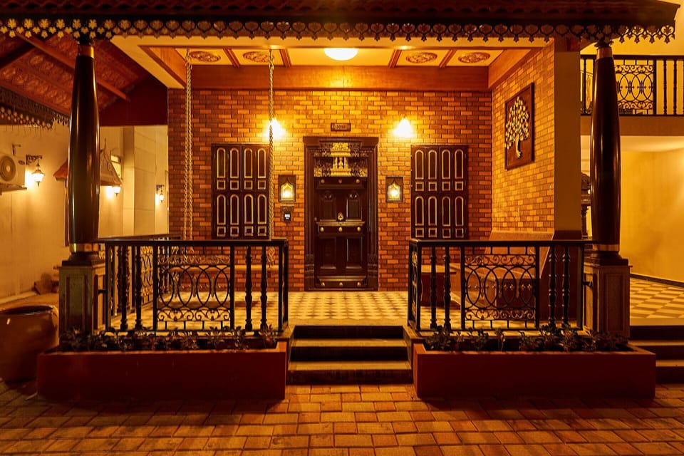 Traditional Room, 1 Double Bed | Premium bedding, desk, blackout drapes, soundproofing