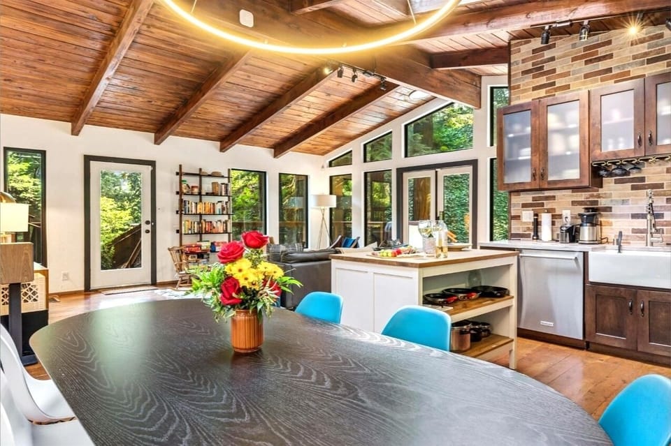 Open for comfortable conversation throughout all rooms