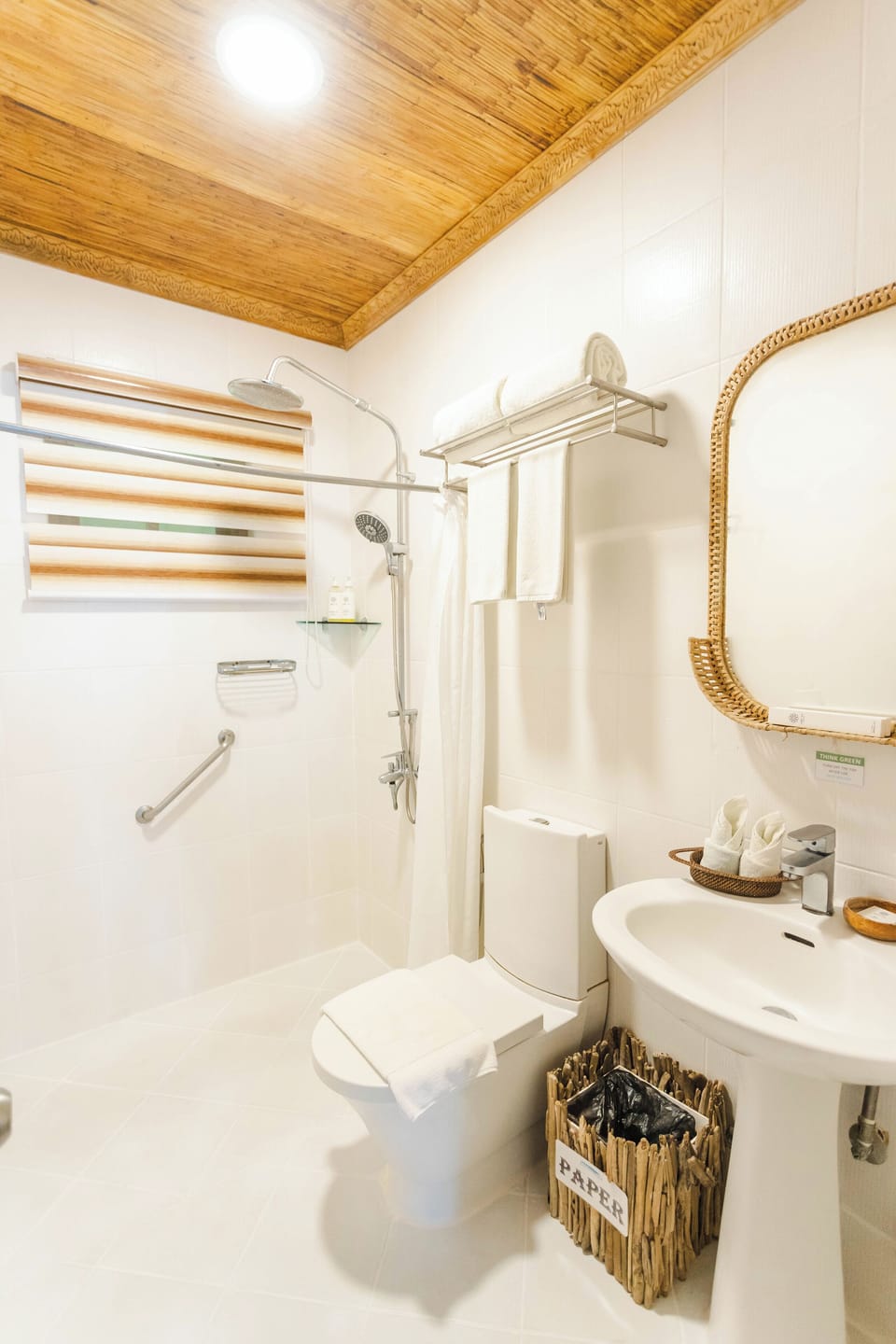 Deluxe A Suite - Beachfront View with Balcony | Bathroom | Shower, free toiletries, hair dryer, bathrobes