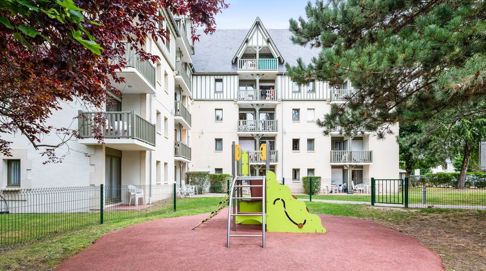 Children's play area - outdoor