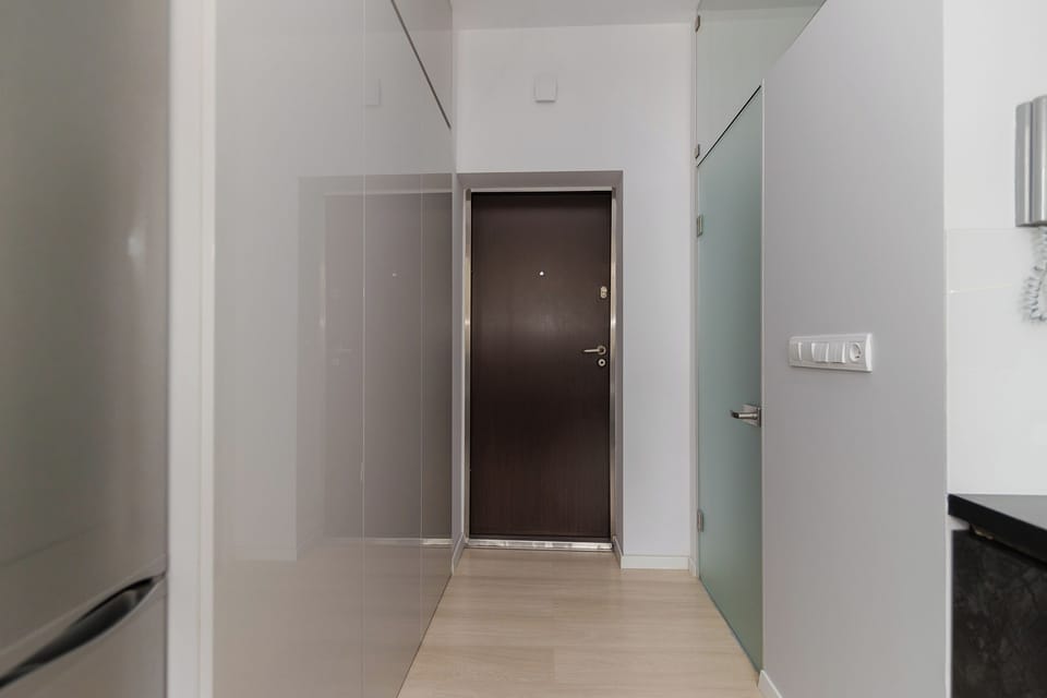 Comfort Apartment | Living area | Flat-screen TV