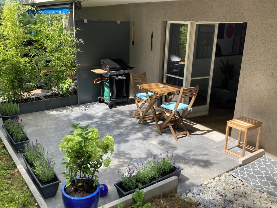 Garden with bbq