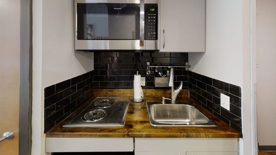 Sink Faucet, Sink, Microwave, Oven, Kitchen