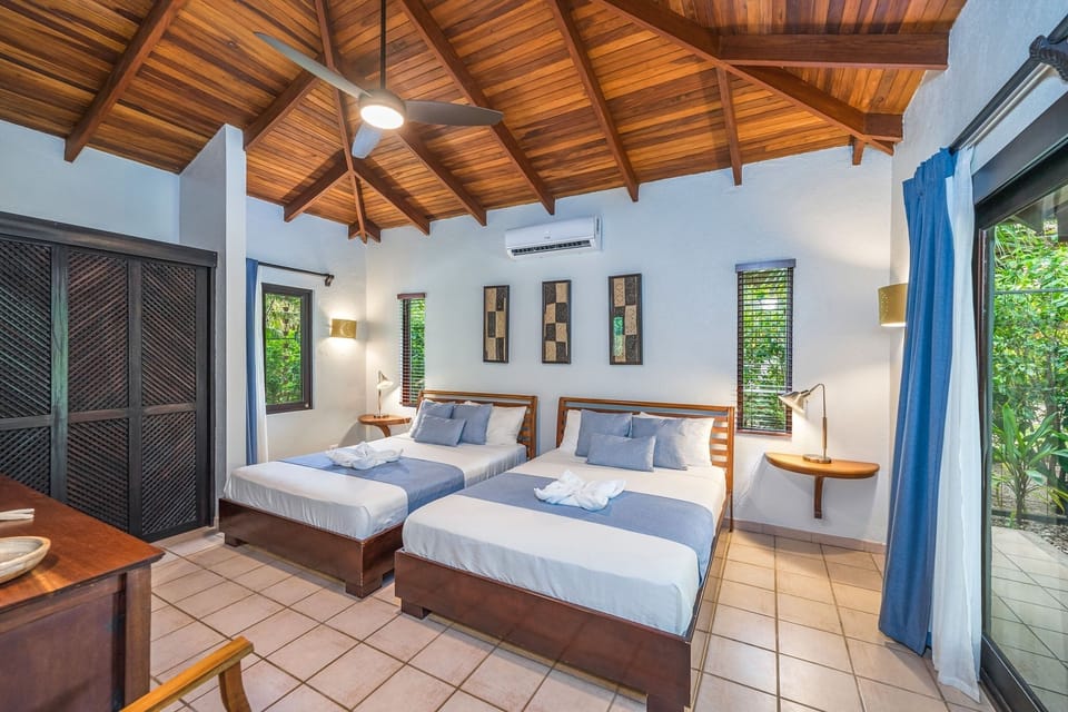 Hotel, Resort, Indoors, Floor, Ceiling Fan