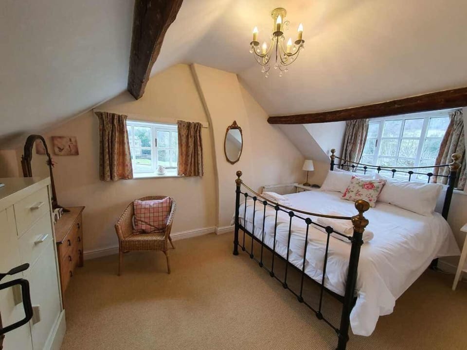 House | 4 bedrooms, Internet