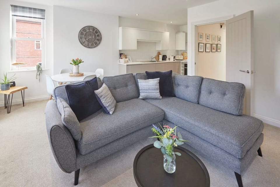 House | 2 bedrooms, desk, soundproofing