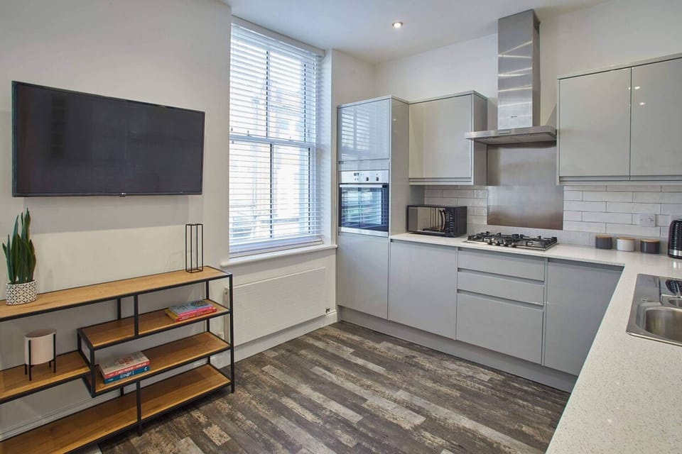 House | 2 bedrooms, soundproofing, Internet