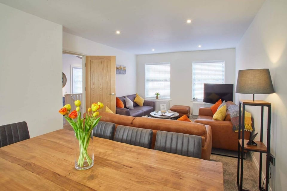 House | 5 bedrooms, Internet