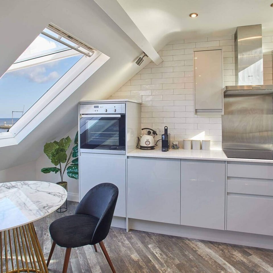 House | 1 bedroom, desk, soundproofing, Internet