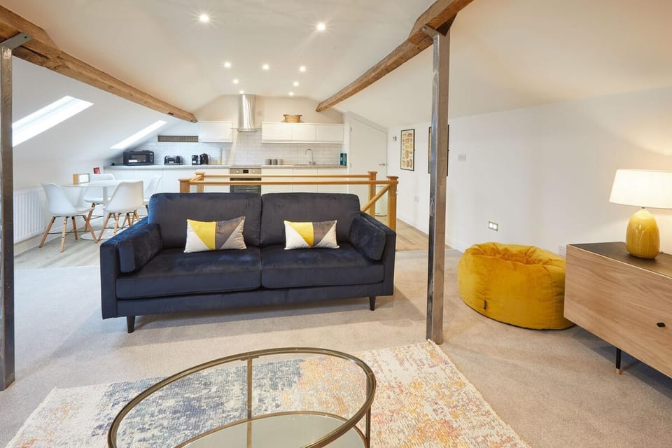 House | 2 bedrooms, soundproofing, Internet