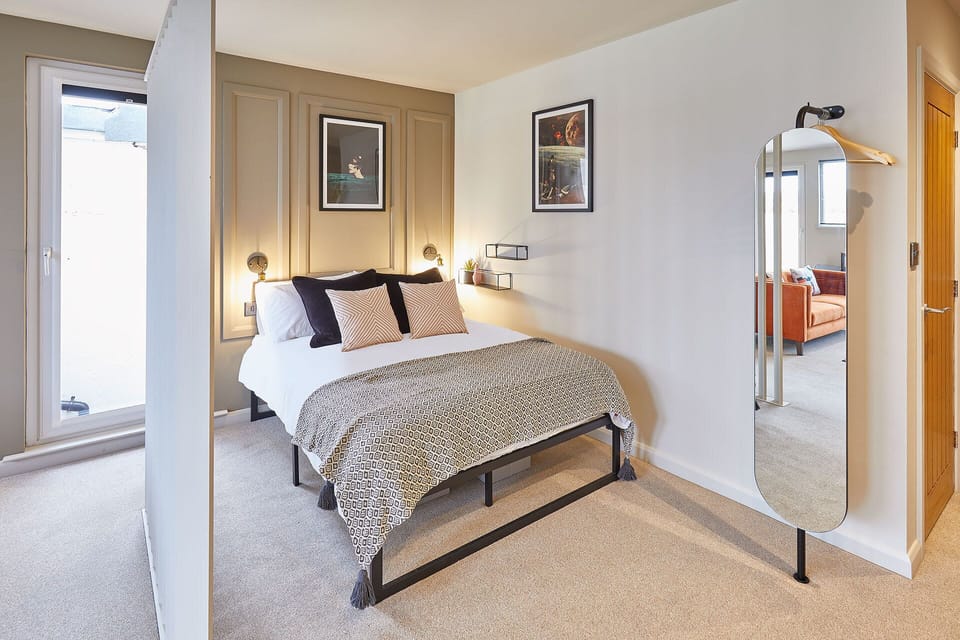 Host Stay Bowler s Retreat North Marine House Apartment in Scarborough