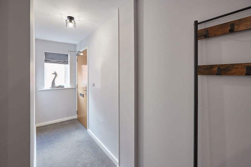 House | 2 bedrooms, desk, soundproofing, Internet
